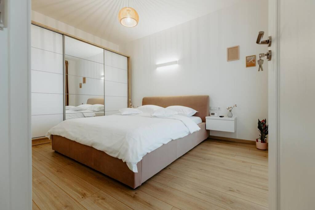 Nest Inn Oasis Residence Baia Mare Ngoại thất bức ảnh